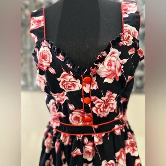 Cute Voodoo Vixen dress - Large with adjustable straps - Picture 3 of 6